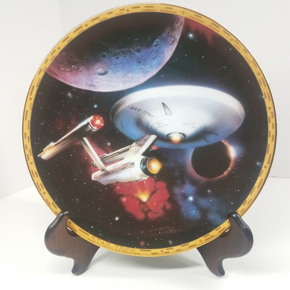 Star Trek the Voyagers Vintage Limited Edition Collectible Plates - Picture 8 of 16